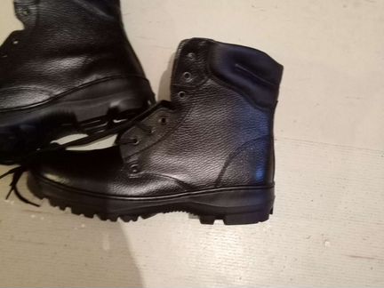 Ботинки мужские 44 новые