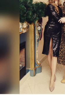 Платье в паетках