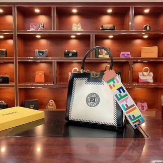 Новая женская сумка Fendi Peekaboo