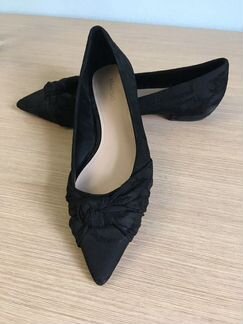 Балетки с острым носом