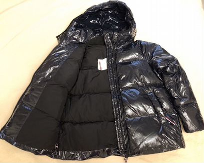 Tommy hilfiger пуховик женский новый размер s