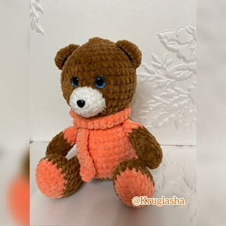 Медведь плюшевый