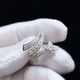 Золотое кольцо Chanel с бриллиантами 1.5 ct