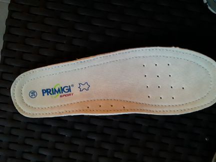 Кроссовки Primigi новые 36 р