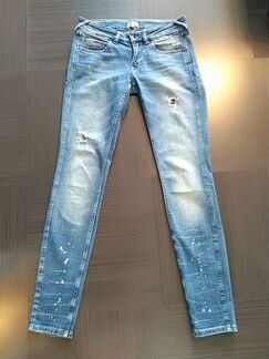 Джинсы Tommy Hilfiger женские, размер 28