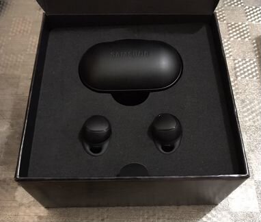 Беспроводные наушники Gear IconX