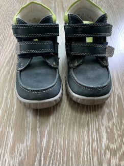 Ботинки на мальчика
