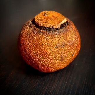 Шу пуэр в мандарине 2014г. 100гр (3-4шт)