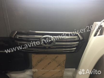 Решетка радиатора Land Cruiser 200 2019