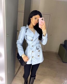 Плащ в стиле Burberry стильный