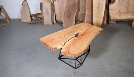 Кофейный стол в стиле лофт. Слэб лиственницы. S022
