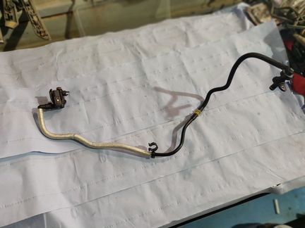 Трубка вакуумная на мерседесa1330106800