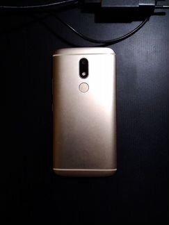 Телефон Motorola Moto M