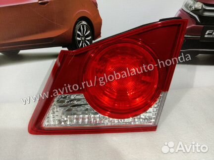 Фонарь в крышку багажника правый Honda Civic 4D 8