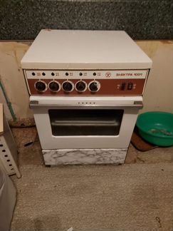 Плита электрическая,холодильник,морозильная камера