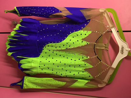 Спортивный костюм для художественной гимнастики