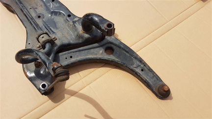 Рычаг передний нижний правый mitsubishi Outlande