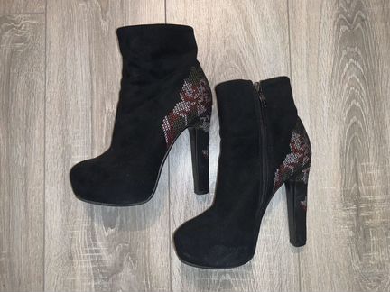 Сапоги, ботильоны. 3 пары. 37,5