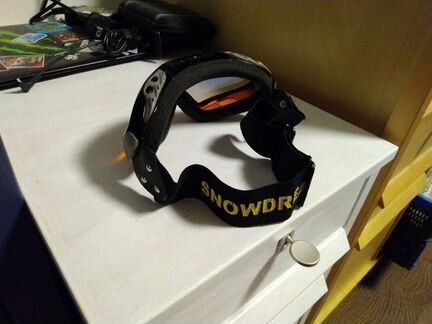 Горнолыжные очки