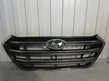 Решетка радиатора передняя верхняя Hyundai Tucson