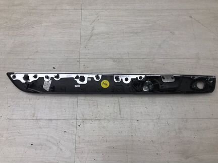 Накладка обшивки двери правая Vw Passat B7 cfgb