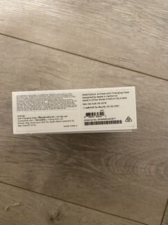 Коробка от airpods 1 и usb новый