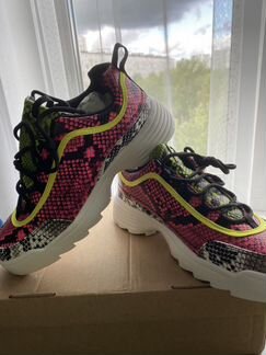 Кроссовки с ASOS