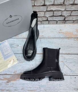 Зимние ботинки Balenciaga