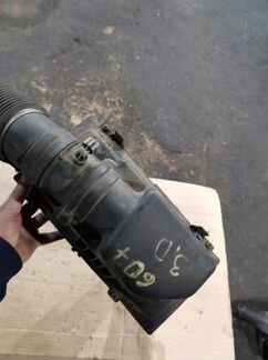 Корпус воздушного фильтра Peugeot 607 3.0