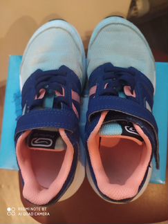 Кроссовки беговые р.29