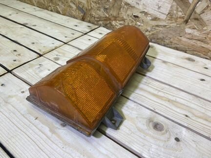 Поворотник левый бу dodge ram van 1986-1993