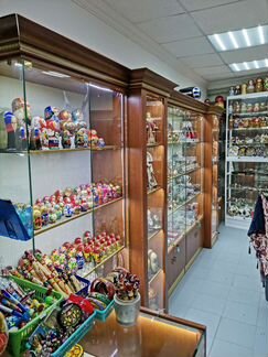 Витрины для ювелирной и субенирной продукции