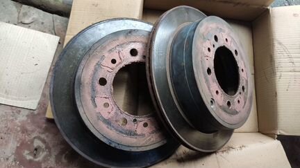 Тормозные диски и колодки Land Cruiser 200