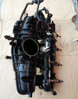 Passat cc коллектор впускной Octavia 06J133185C