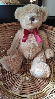 Плюшевый медведь Hamleys