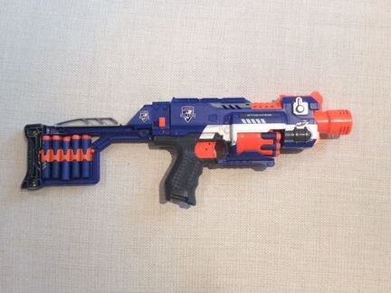 Nerf Stockade в идеальном состоянии - с батарейкам