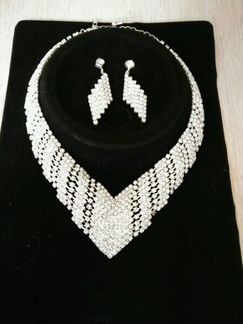 Колье и серьги