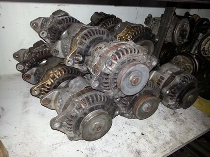 Генератор Nissan X-Trail T30 Б/У 231005M310