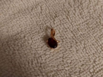 Золотая подвеска