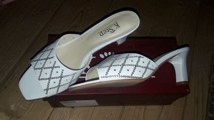 Босоножки новые, белые, 37 размер