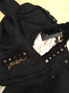 Новый черный пиджак с цепочками Elisabetta Franchi