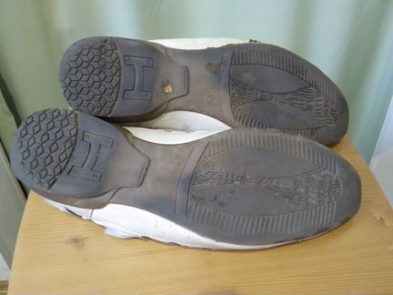 Мужские ботинкии белые 40 р