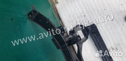 Панель передняя (телевизор) audi A4 08-12