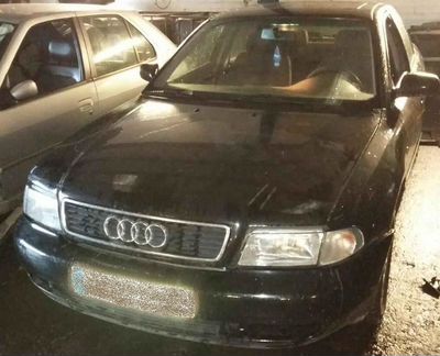 Капот черный 1994-1998гв Audi A4 B5