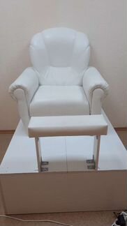 Стол и кресло подиум педикюрное