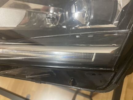Левая фара. Skoda Octavia A7 2018