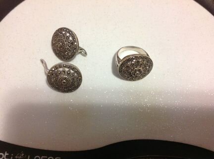 Украшение из серебра