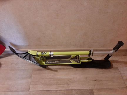 Зимний самокат или снегокат