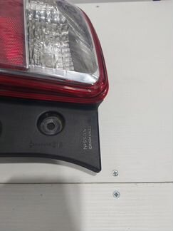 Фонарь задний правый Nissan March 2015 г