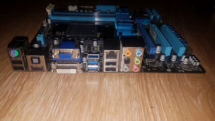 Материнская плата asus